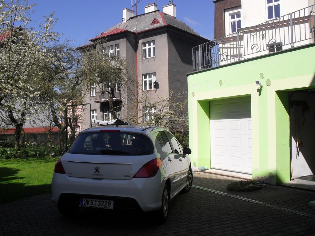 Pension Rak Karlsbad Buitenkant foto