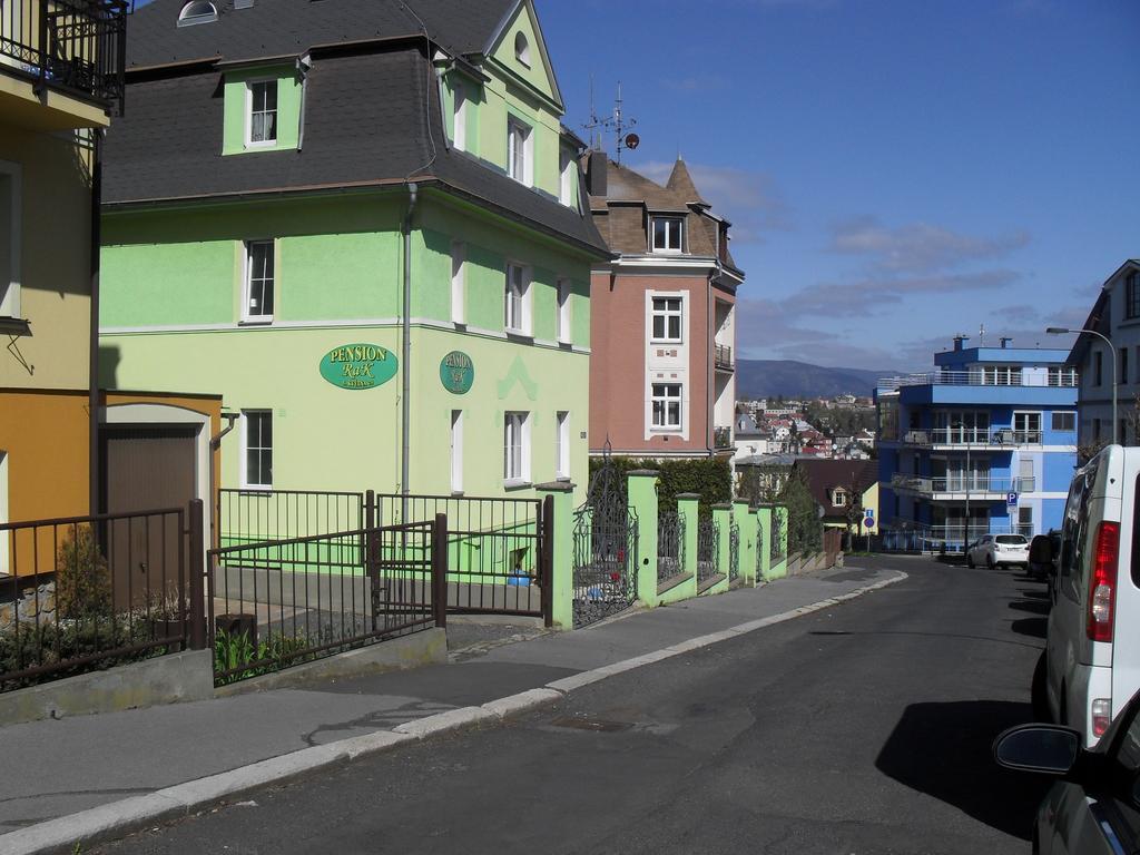 Pension Rak Karlsbad Buitenkant foto