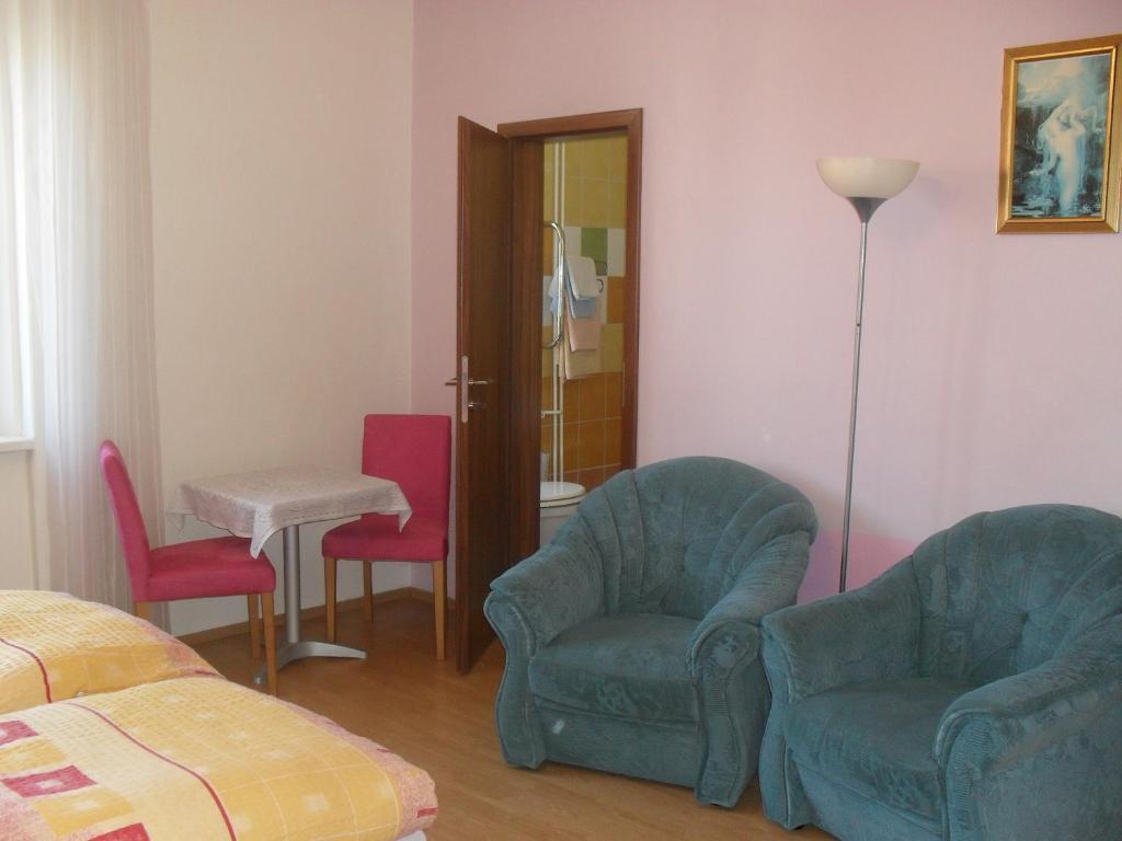 Pension Rak Karlsbad Buitenkant foto